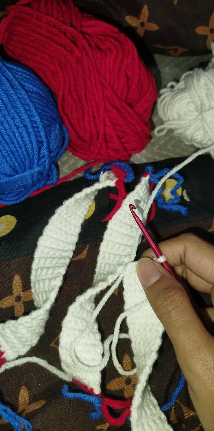 It&#x27;s coming back! ✈️👩‍✈️

#FaithfullyCrafted #crochet #PALScarf #cabincrew