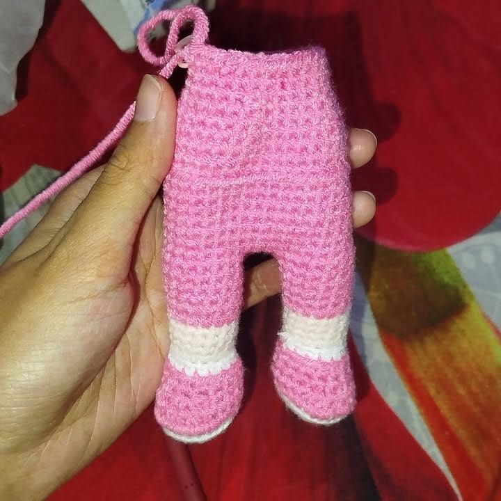 Sharing the chaotic process of making this doll order — handmade crochet characters by Faith